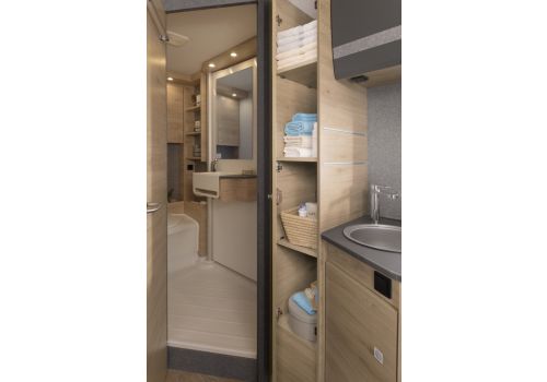 Low Profile Motorhome DETHLEFFS Just Go T6905 Modelo 2023 en Sale Occasion