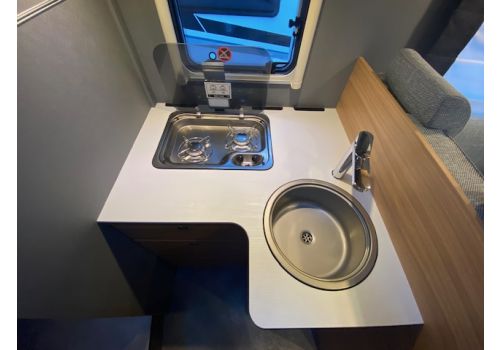 Low Profile Motorhome DETHLEFFS Just T7052 DBM Modelo 2023 en Sale Occasion