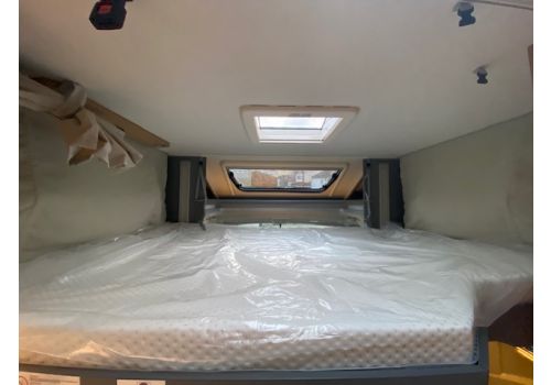 Low Profile Motorhome DETHLEFFS Just T7052 DBM Modelo 2023 en Sale Occasion