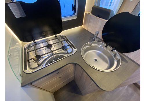 Low Profile Motorhome SUNLIGHT T69S en Sale Occasion