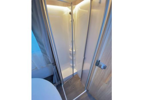 Low Profile Motorhome SUNLIGHT T69S en Sale Occasion