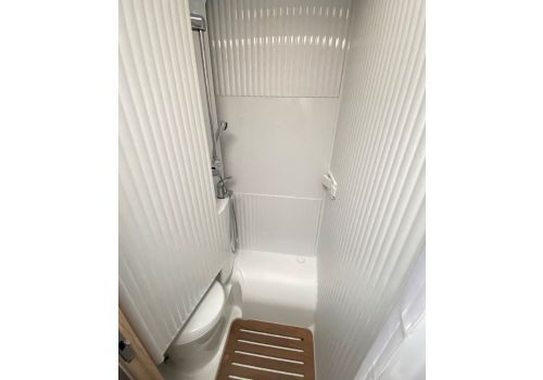 Low Profile Motorhome SUNLIGHT T67S en Sale Occasion