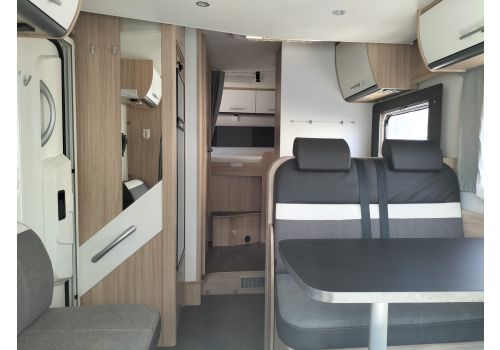 Low Profile Motorhome SUNLIGHT T 65 en Sale Occasion