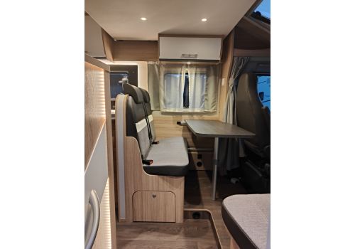 Low Profile Motorhome SUNLIGHT T 67 S en Sale Occasion