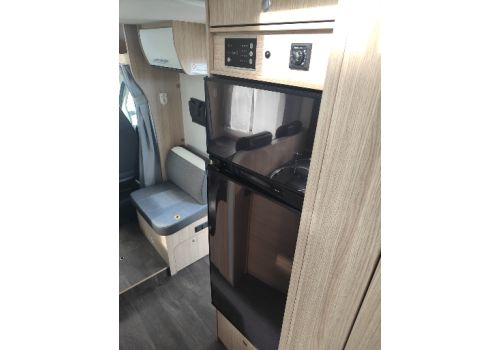 Low Profile Motorhome SUNLIGHT T 65 en Sale Occasion