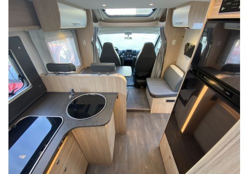 Low Profile Motorhome SUNLIGHT T65 en Sale Occasion
