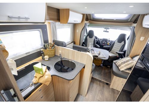 Low Profile Motorhome SUNLIGHT T68 en Sale Occasion