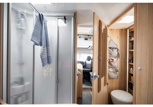 Low Profile Motorhome SUNLIGHT T68 en Sale Occasion
