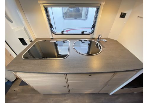 Capuchina Motorhome SUNLIGHT A68 en Sale Occasion
