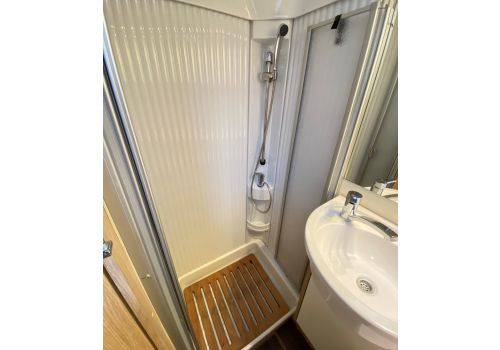 Capuchina Motorhome SUNLIGHT A68 en Sale Occasion