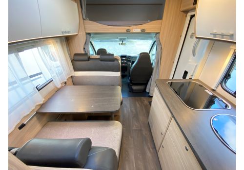 Capuchina Motorhome SUNLIGHT A68 en Sale Occasion