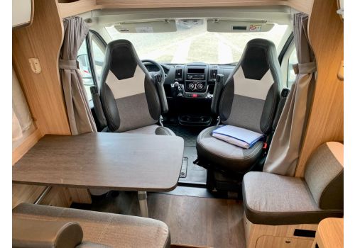 Low Profile Motorhome SUNLIGHT T 67 S en Sale Occasion