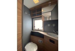 Low Profile Motorhome DETHLEFFS Just T7052 EB in Rent