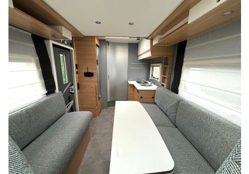 Low Profile Motorhome DETHLEFFS Just T6762 en Sale Occasion