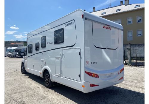 Low Profile Motorhome DETHLEFFS Just T7052 DBL Modelo 2023 en Sale Occasion
