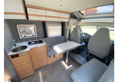 Low Profile Motorhome DETHLEFFS Just T7052 DBL Modelo 2023 en Sale Occasion