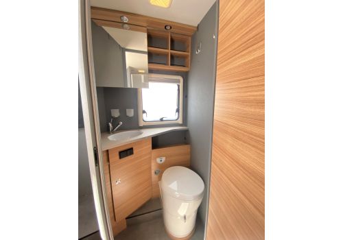 Low Profile Motorhome DETHLEFFS Just T7052 DBL Modelo 2023 en Sale Occasion