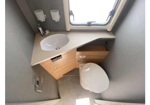 Low Profile Motorhome DETHLEFFS Just T7052 DBL Modelo 2023 en Sale Occasion