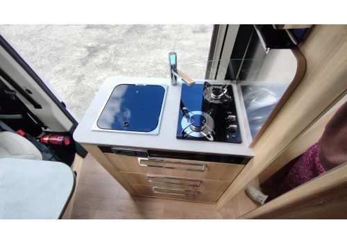Camper Van DREAMER D55 Limited Select Modelo 2023 en Sale Occasion