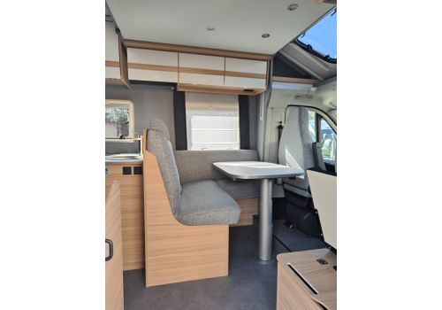 Low Profile Motorhome DETHLEFFS Just T7052 DBM en Sale Occasion