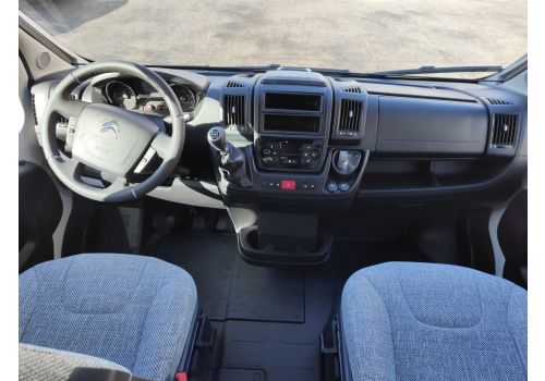 Low Profile Motorhome DETHLEFFS Just T7052 DBM en Sale Occasion