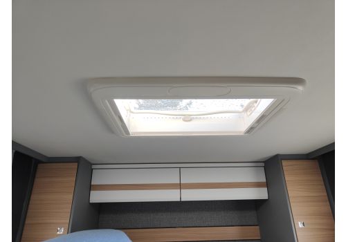 Low Profile Motorhome DETHLEFFS Just T7052 DBM en Sale Occasion