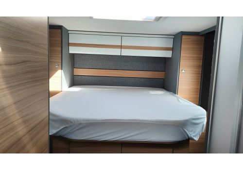 Low Profile Motorhome DETHLEFFS Just T7052 DBM en Sale Occasion