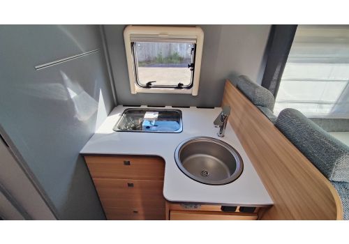Low Profile Motorhome DETHLEFFS Just T7052 DBM en Sale Occasion
