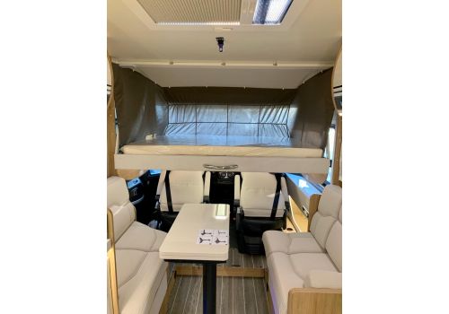 Integral Motorhome ROLLER TEAM Zefiro 267 INT en Sale Occasion