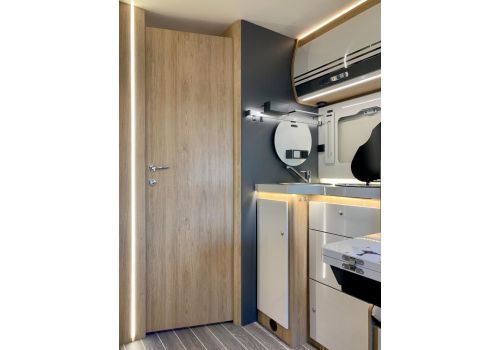 Integral Motorhome ROLLER TEAM Zefiro 267 INT en Sale Occasion