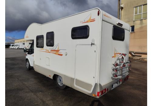 Capuchina Motorhome RIMOR Katamarano 8 en Sale Occasion