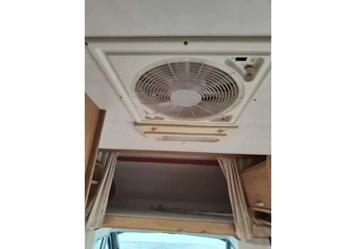 Capuchina Motorhome RIMOR Katamarano 8 en Sale Occasion