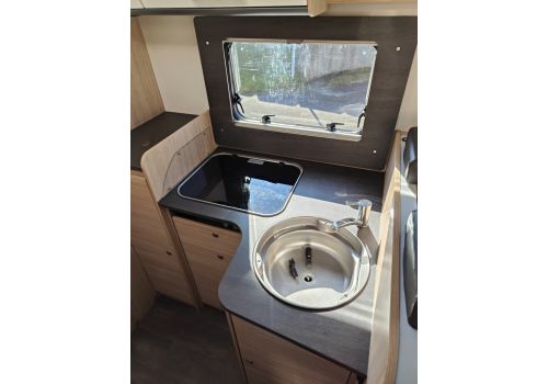 Low Profile Motorhome SUNLIGHT T 67 S en Sale Occasion