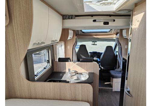 Low Profile Motorhome SUNLIGHT T 67 S en Sale Occasion