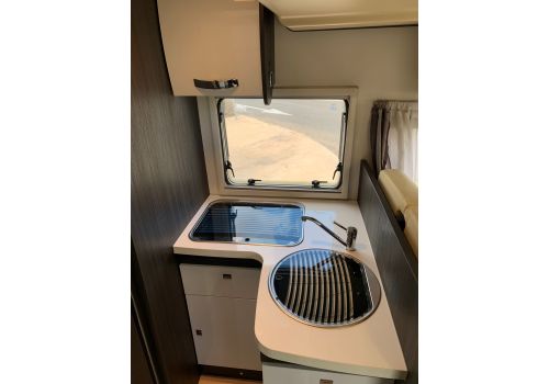 Low Profile Motorhome BENIMAR Mileo 294 en Sale Occasion