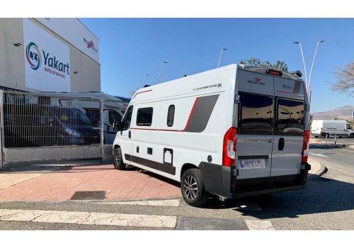 Camper Van ROLLER TEAM Livingstone 5 Advance en Sale Occasion