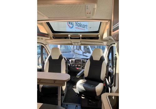 Camper Van ROLLER TEAM Livingstone 5 Advance en Sale Occasion