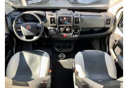 Camper Van ROLLER TEAM Livingstone 5 Advance en Sale Occasion