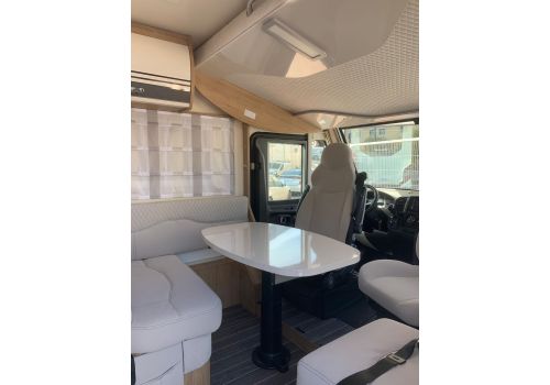 Integral Motorhome ROLLER TEAM Zefiro 265 INT en Sale Occasion