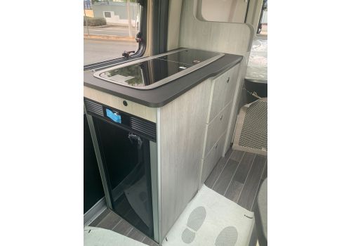 Camper Van ROLLER TEAM Livingstone K2 Sport KM0 en Sale Occasion