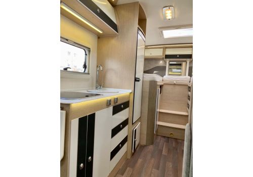 Low Profile Motorhome ILUSION XMK 690 en Sale Occasion