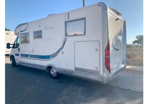 Low Profile Motorhome MC LOUIS Tandy 673 en Sale Occasion