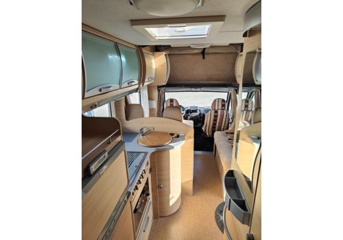 Capuchina Motorhome ROLLER TEAM Granduca Garage en Sale Occasion