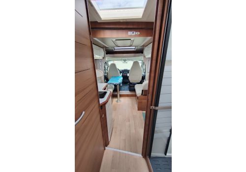 Low Profile Motorhome RAPIDO 696F Modelo 2023 en Sale Occasion