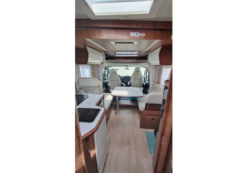 Low Profile Motorhome RAPIDO 696F Modelo 2023 en Sale Occasion