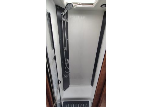 Low Profile Motorhome RAPIDO 696F Modelo 2023 en Sale Occasion