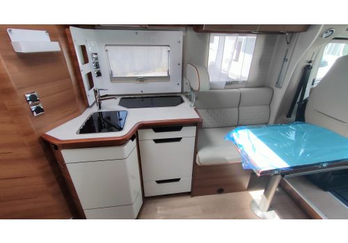 Low Profile Motorhome RAPIDO 696F Modelo 2023 en Sale Occasion