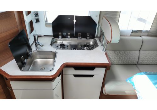 Low Profile Motorhome RAPIDO 696F Modelo 2023 en Sale Occasion