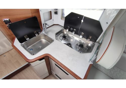 Low Profile Motorhome RAPIDO 696F Modelo 2023 en Sale Occasion
