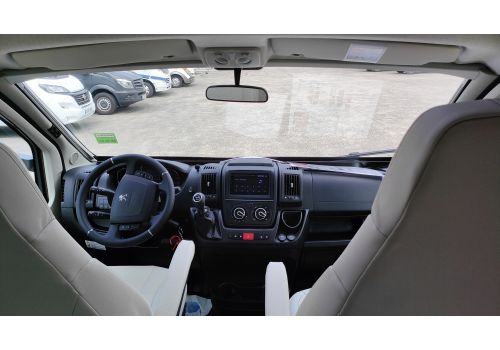 Low Profile Motorhome RAPIDO 696F Modelo 2023 en Sale Occasion